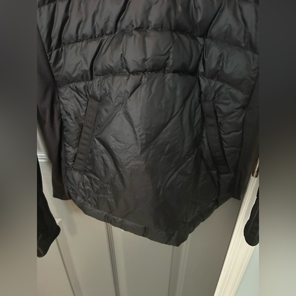 Lululemon Half Zip - Picture 3 of 8